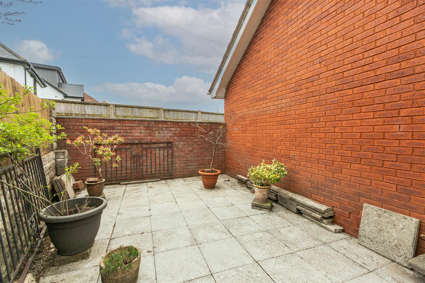 Ashleigh Road, Blackpill, Swansea, SA2 8EE